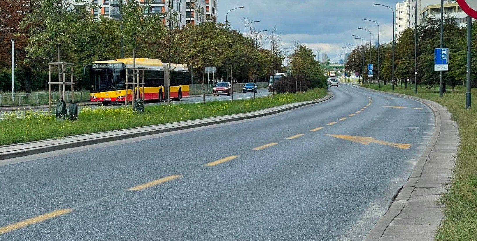 "Albo łamiemy przepisy, albo komuś zajeżdżamy drogę". Co z buspasem na Ostrobramskiej?