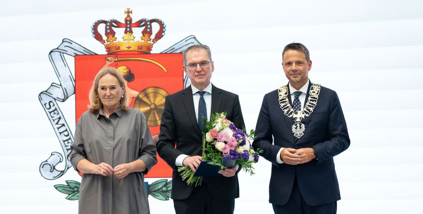 Wręczono odznaki Honorowego Obywatela Warszawy. Wśród wyróżnionych Andrzej Poczobut