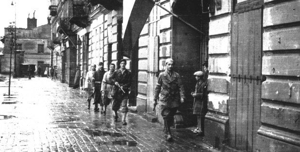 Pierwszy dzień Powstania Warszawskiego. "Polacy! Od dawna oczekiwana godzina wybiła"
