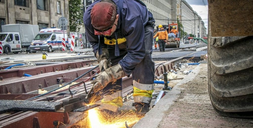 Z Ochoty tramwajami do Śródmieścia od 3 sierpnia. Saska Kępa musi poczekać