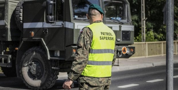 Niewybuch w centrum Warszawy. Zablokowana Al. Solidarności