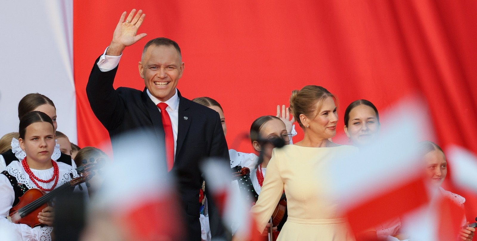 Rok prezydentury Karola Nawrockiego. Tak wyglądało wydarzenie pod Pałacem Prezydenckim