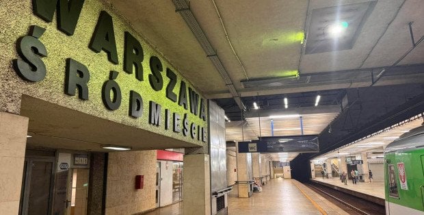 Przełom ws. mozaik Fangora na warszawskim dworcu. Zabytek nie pójdzie w zapomnienie?