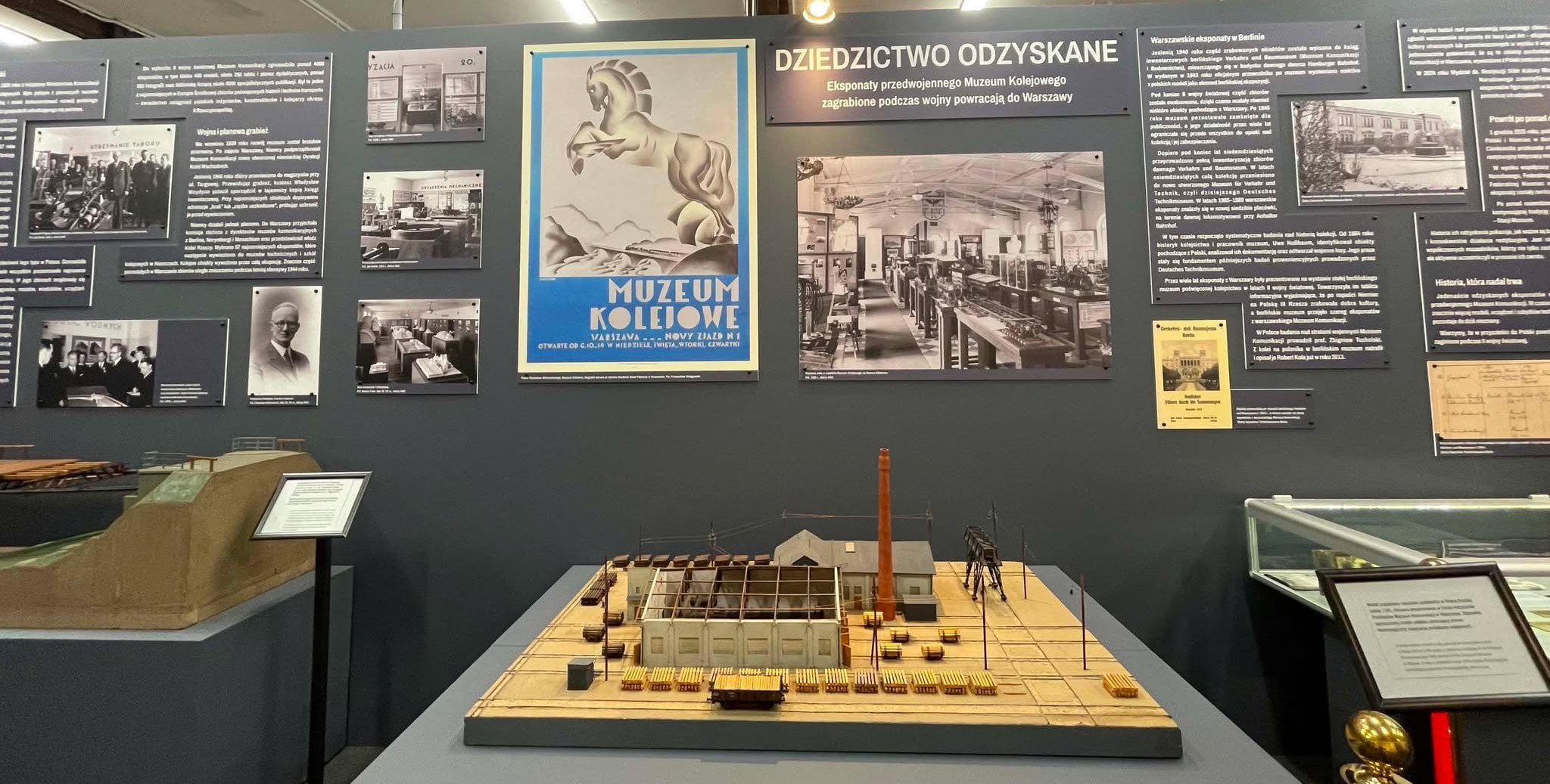 Kolejowe eksponaty wróciły do Warszawy po ponad 80 latach. "Ma to wielką wartość historyczną"