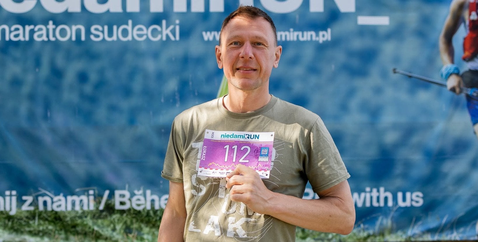 "Ciężko złamać kogoś, kto biegnie 200 km". Niezwykłe wyczyny policjanta-ultramaratończyka