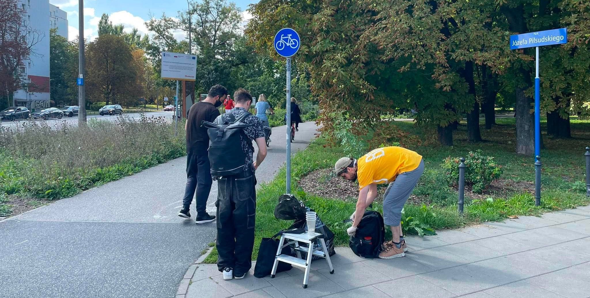 Biorą sprawy w swoje ręce i walczą z nielegalnym graffiti. "Problem w Warszawie jest ogromny"