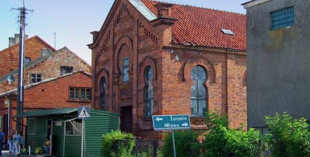Od lat stała nieużywana. Synagoga w Radzanowie trafiła w nowe ręce