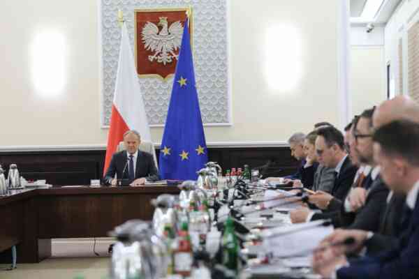 Tusk's 'recommending agency'…?