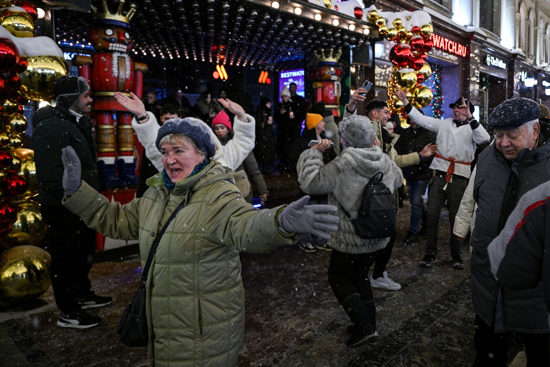 Rybakowa: Putin głowi się, jak wypełnić dziurę w budżecie. Nie wykluczam najgorszego: iż urzędnicy w Moskwie będą musieli sami parzyć sobie kawę