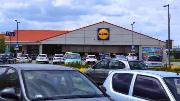 W Lidlu parking bez „bileciku”. Nowe zasady znamy już z Biedronki