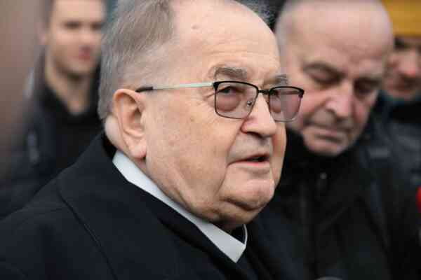 Znany duchowny oburzony felietonem Antoniego Macierewicza. „Wstrząsnęło mną”