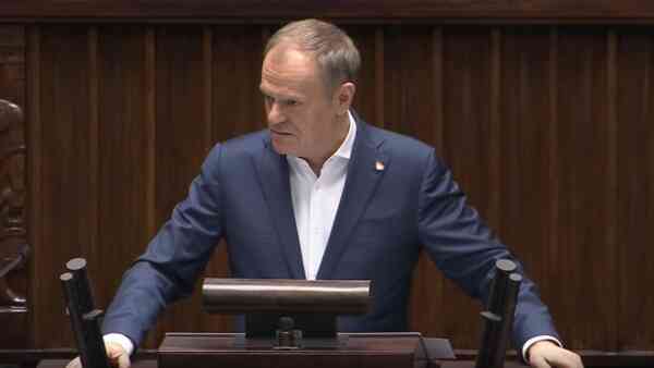 Туск ожидает "эскалации конфликта" в Иране. Второе дно снижения цен на топливо