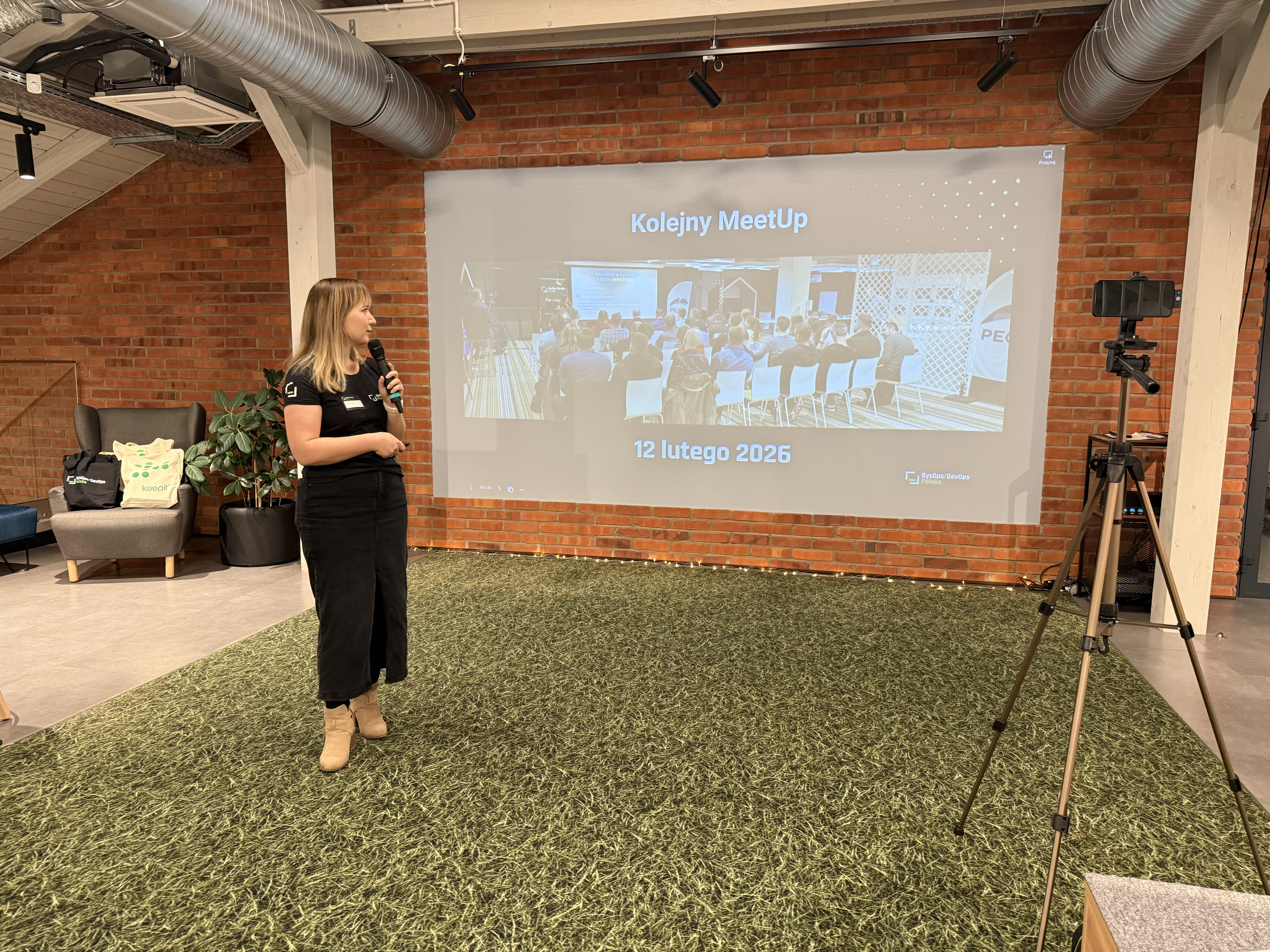 Nowoczesna sieć w K8S i powrót do fizycznych serwerów na MeetUpie w Krakowie!