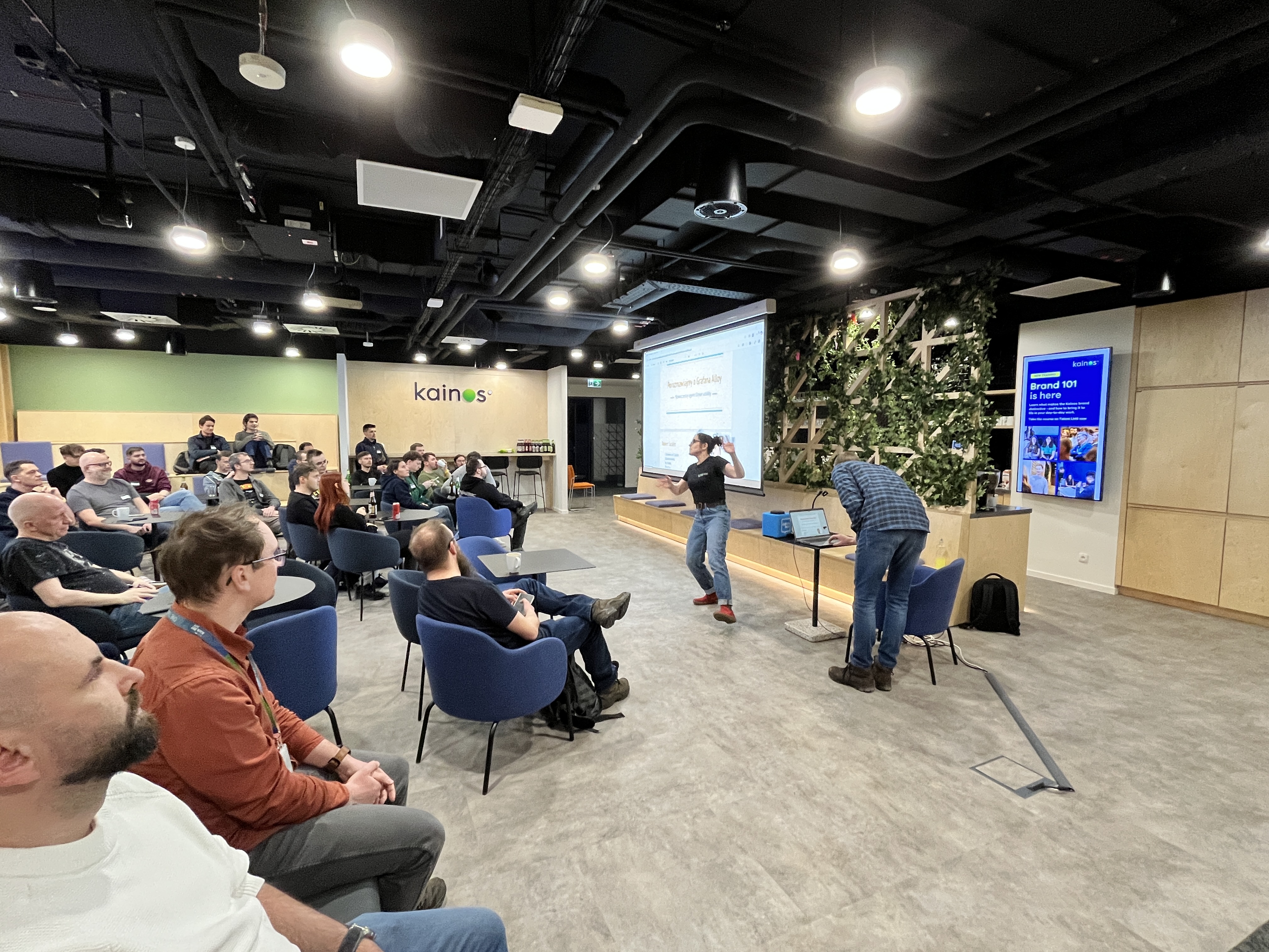 MLOps w skali AWS i kultura DevOps oczami detektywa na MeetUpie w Gdańsku!