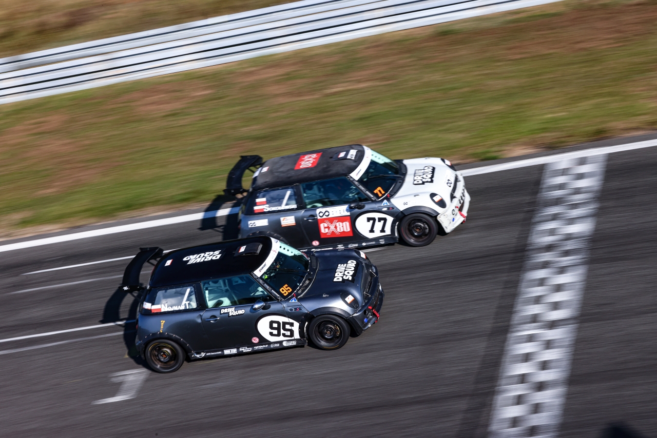 Ostatni dzwonek przed sezonem 2026. Kursy licencyjne na Torze Poznań