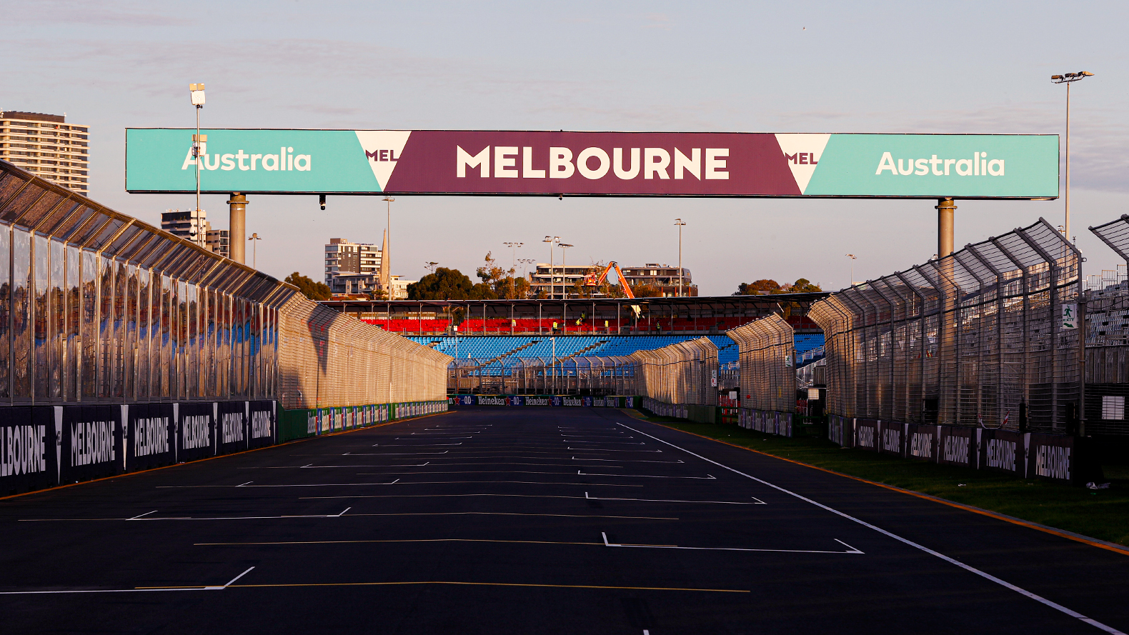 Nietypowy zakaz na torze Albert Park