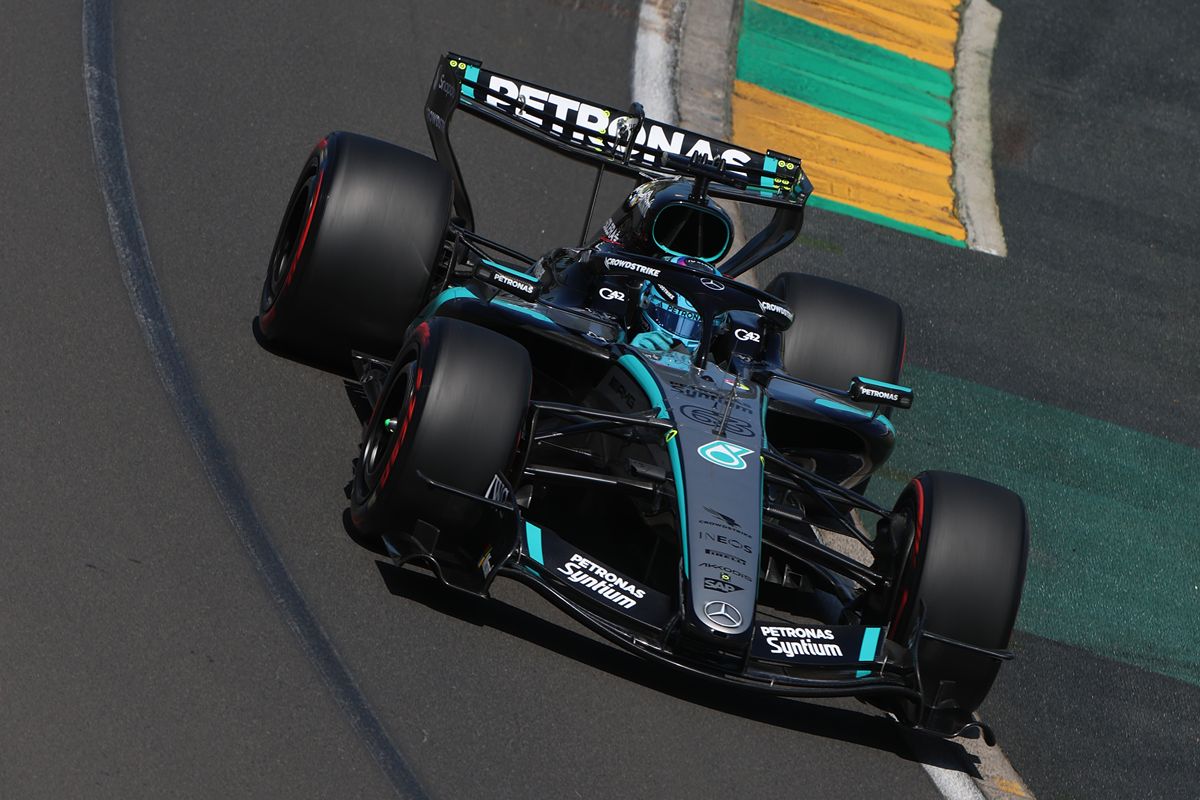 Russell zdobywa pole position na inaugurację sezonu