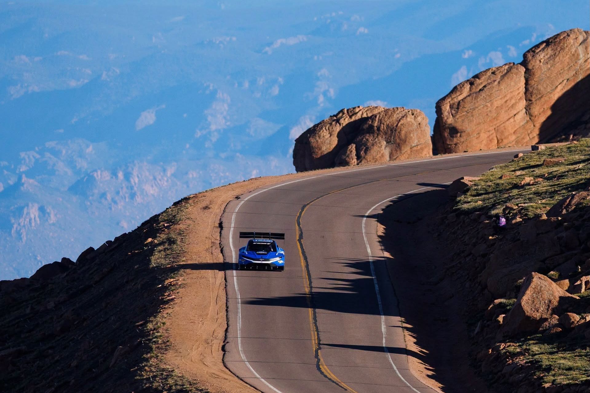 Dumas znów królem góry, Polak na mecie Pikes Peak