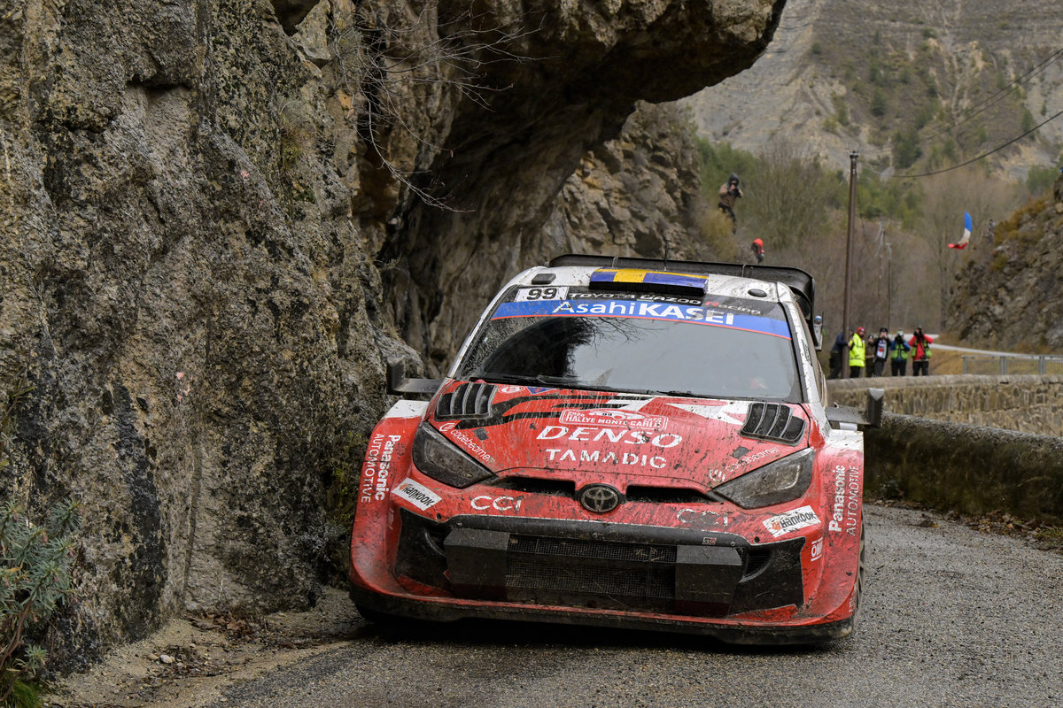 Solberg dominuje na piątkowych odcinkach Rajdu Monte Carlo