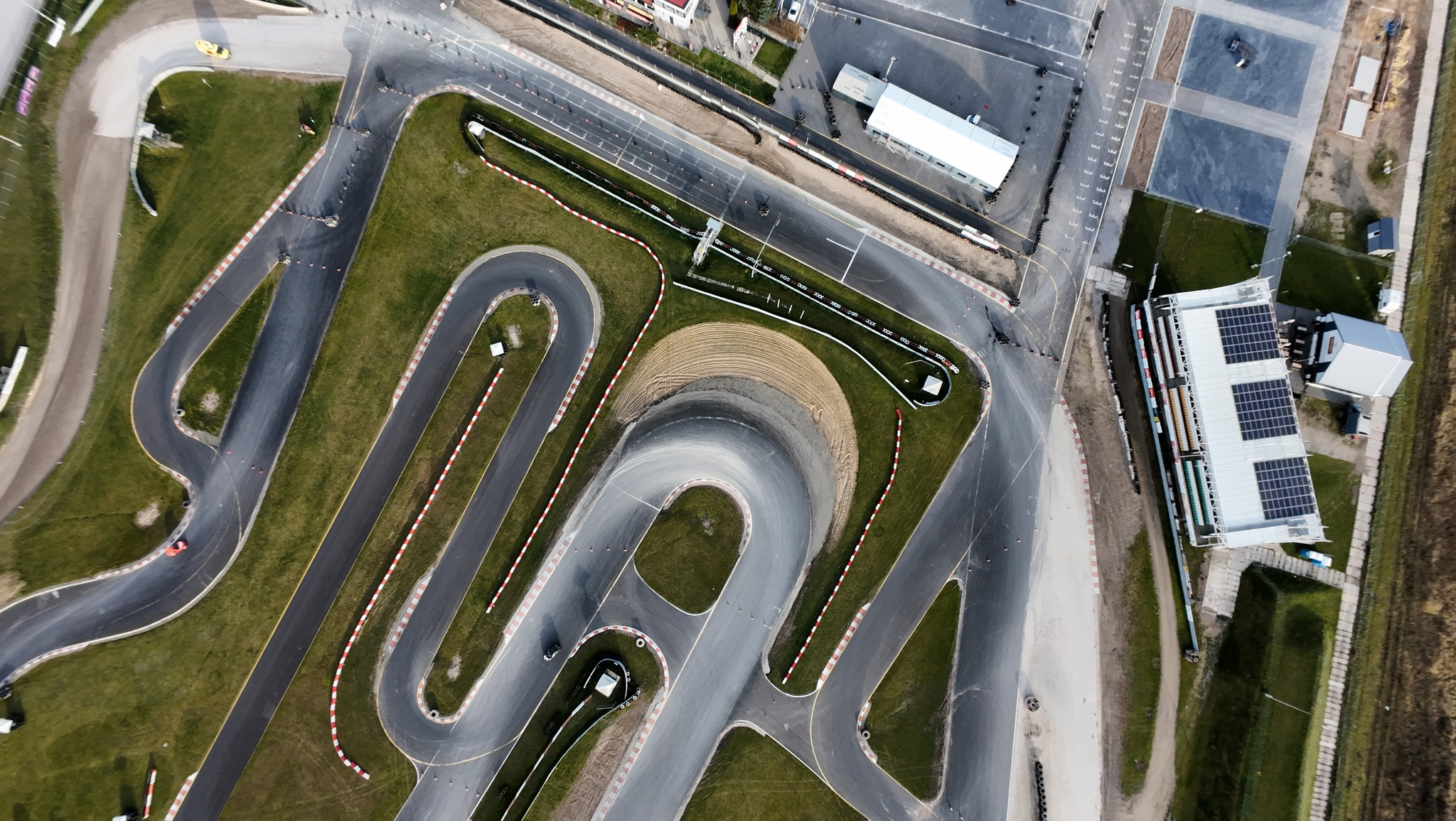 Asfaltowy sezon rusza w Słomczynie. Kierowcy i kibice spotkają się 28 lutego