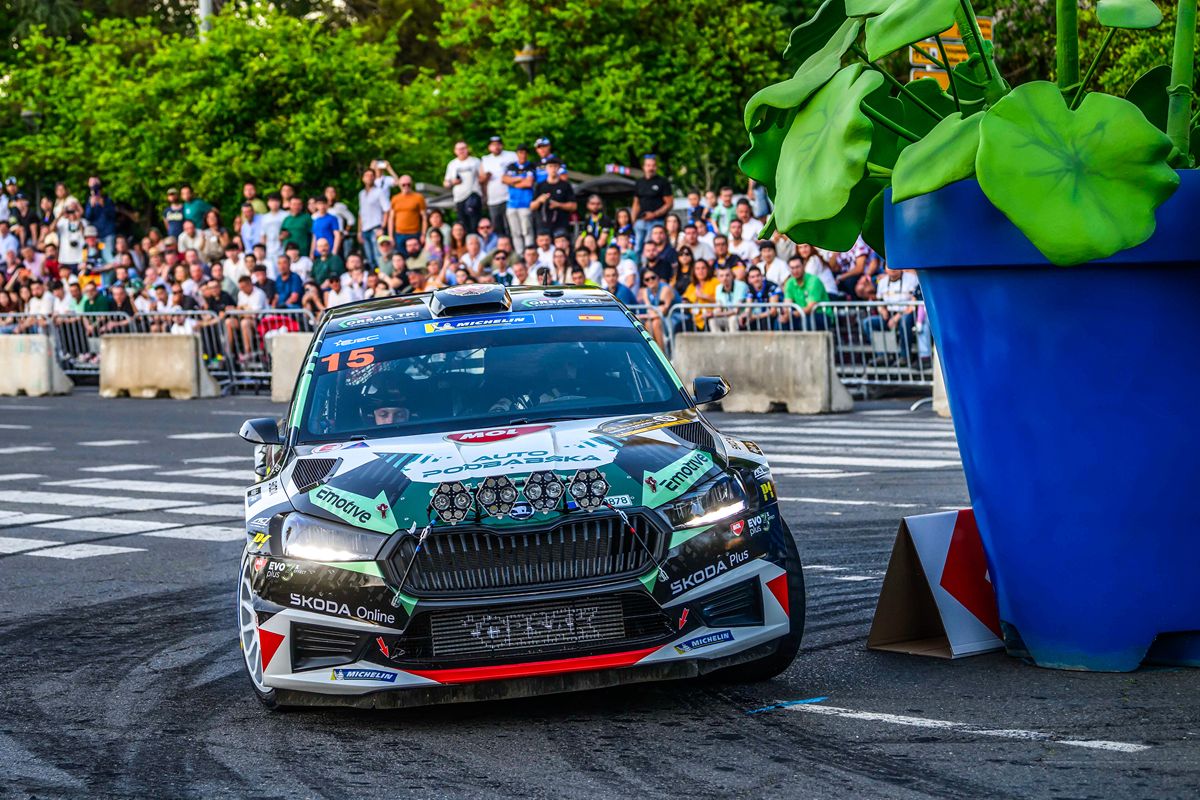 Stříteský liderem po superoesie w Kordobie