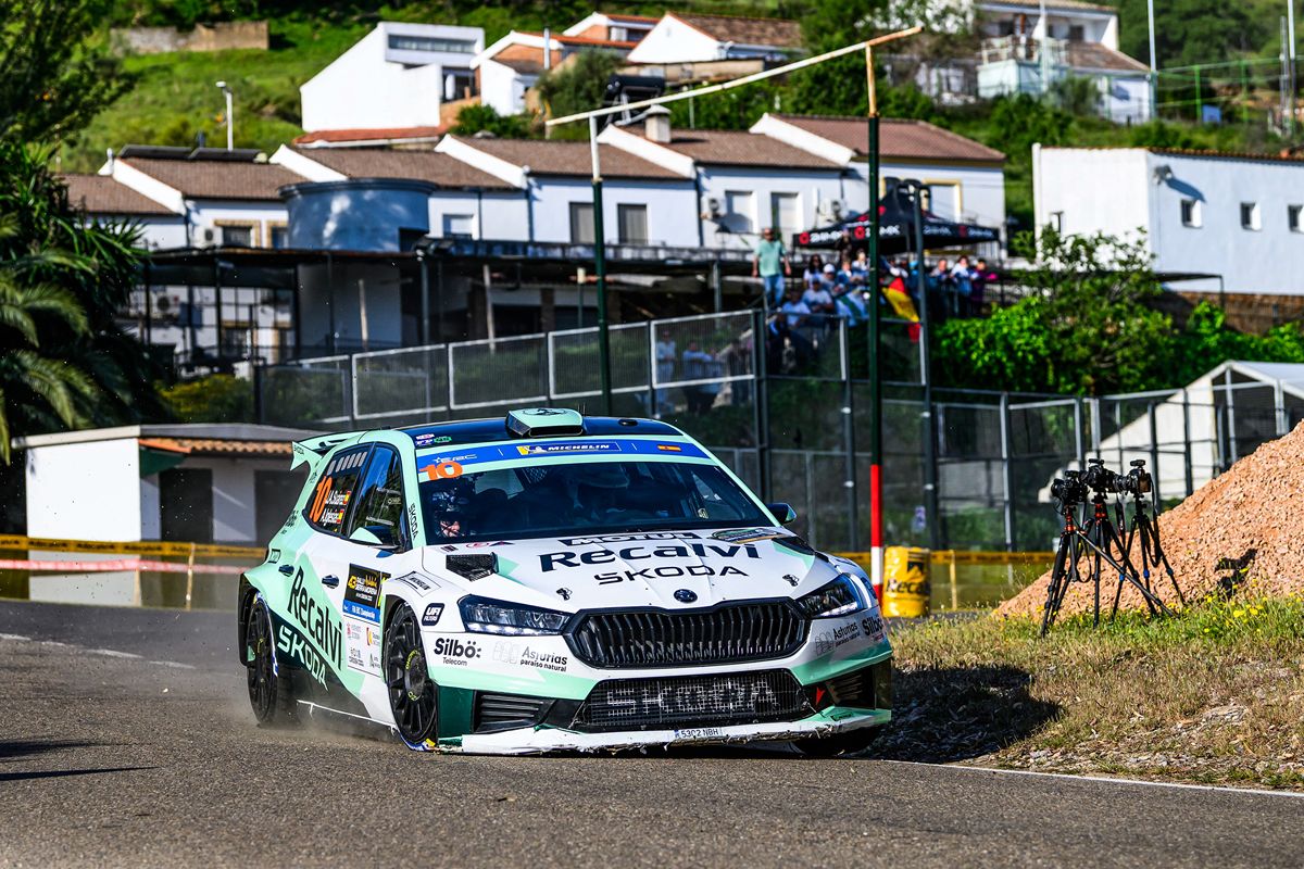 Suárez przejmuje kontrolę, Marczyk poza rajdem. Dramatyczny początek dnia w ERC