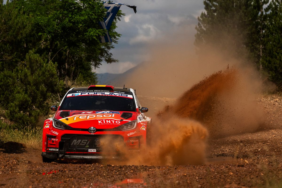 Kibic rzucił kamieniem w auto WRC2? FIA wszczęła dochodzenie