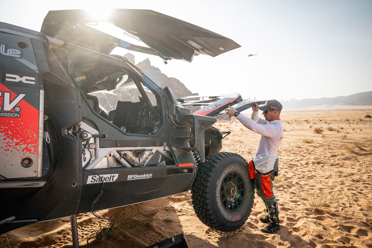 Sébastien Loeb: „W dzisiejszym Dakarze decydują opony”