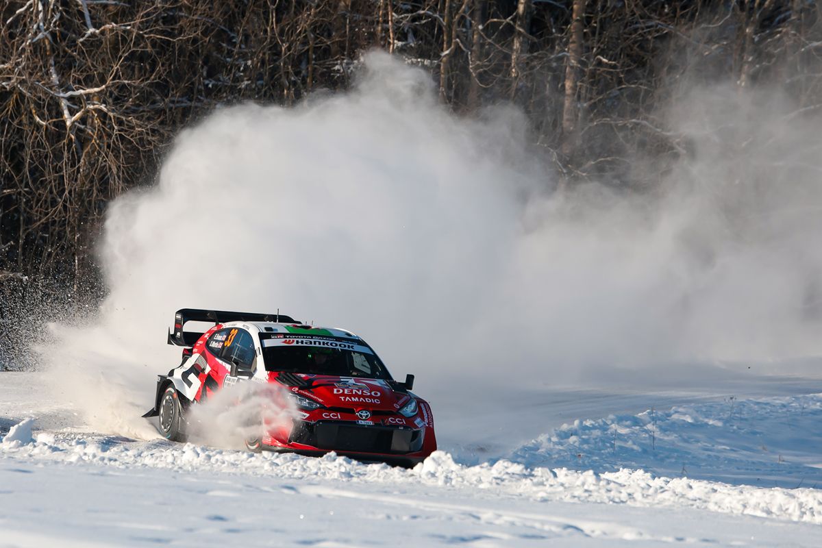 Evans najszybszy na shakedownie Rajdu Szwecji. Luźny śnieg utrudnił warunki w Umeå