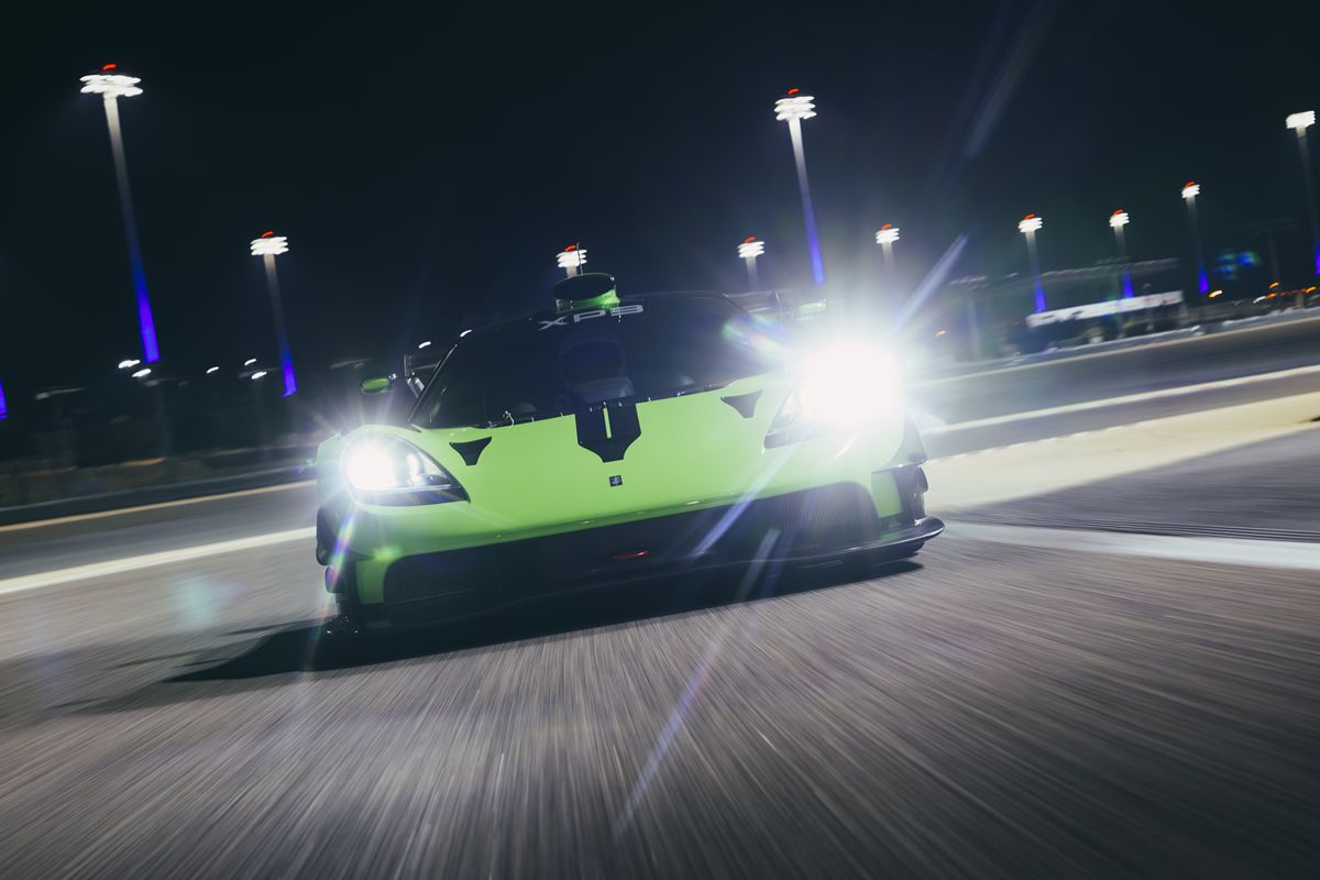 Drogowy samochód szybszy od wyścigówek