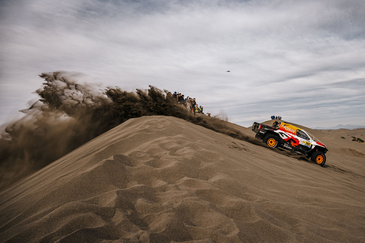 Trudny dzień Energylandia Rally Team. Lategan przejmuje prowadzenie