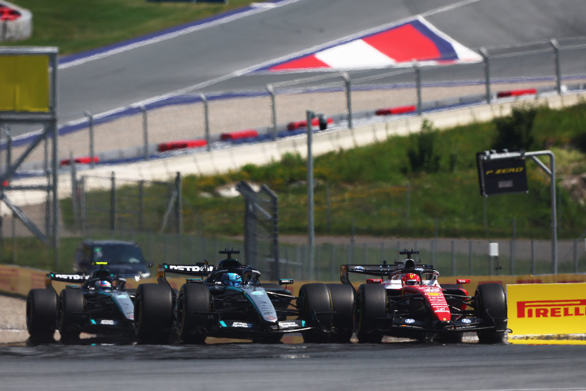 Russell obronił się przed Verstappenem. Zwycięstwo Mercedesa w GP Austrii