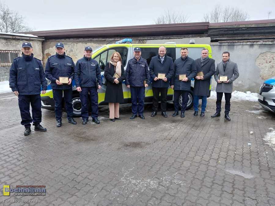 Policjanci z Nowego Wiśnicza mają nowy radiowóz