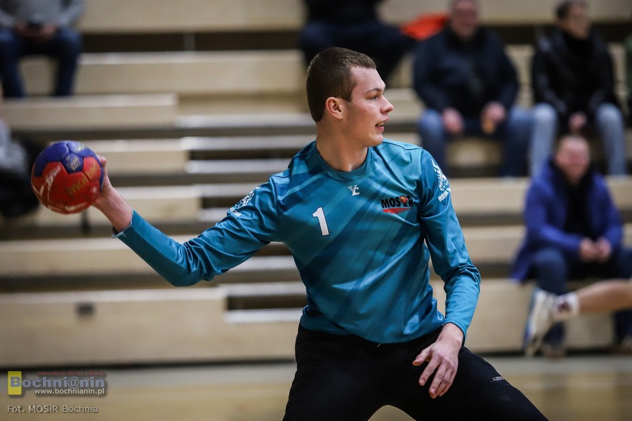 Piłka ręczna. MOSiR Bochnia rozbił Wybickiego. Pewne zwycięstwo w II lidze