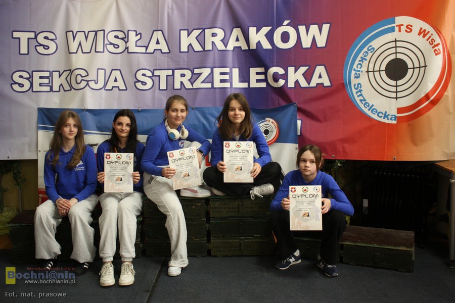 Zawodniczki Młodego Strzelca Bochnia rywalizowały w Krakowie