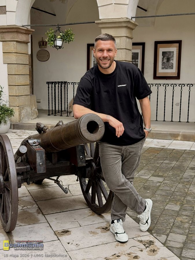 Puszcza i Górnik Zabrze łączą siły. Podolski pojawił się w Niepołomicach