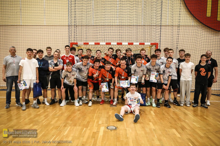 X Turniej Piłki manualnej im. Władysława Stawiarskiego. Juniorzy młodsi rywalizowali w Bochni