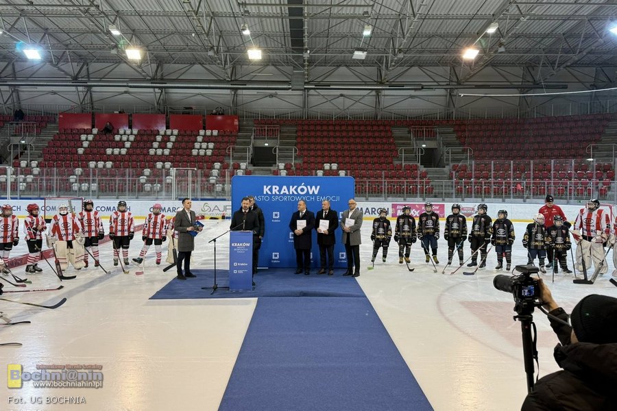 W Proszówkach powstanie całoroczne lodowisko i kort tenisowy – WIZUALIZACJE