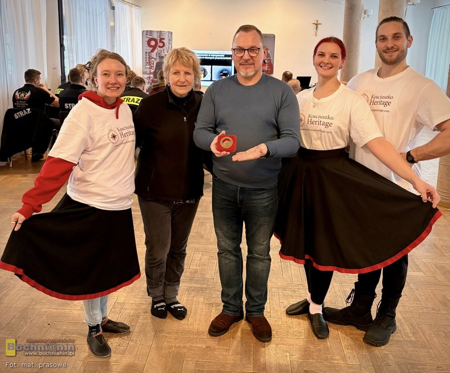 Delegacja z Australii odwiedziła Porębę Spytkowską. Powrót do głośnej akcji pomocy po pożarach