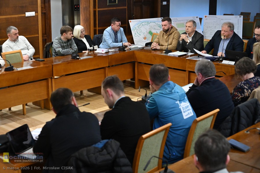 Stadion przy Parkowej w Bochni. Jest szansa na kompromis między piłkarzami a biegaczami