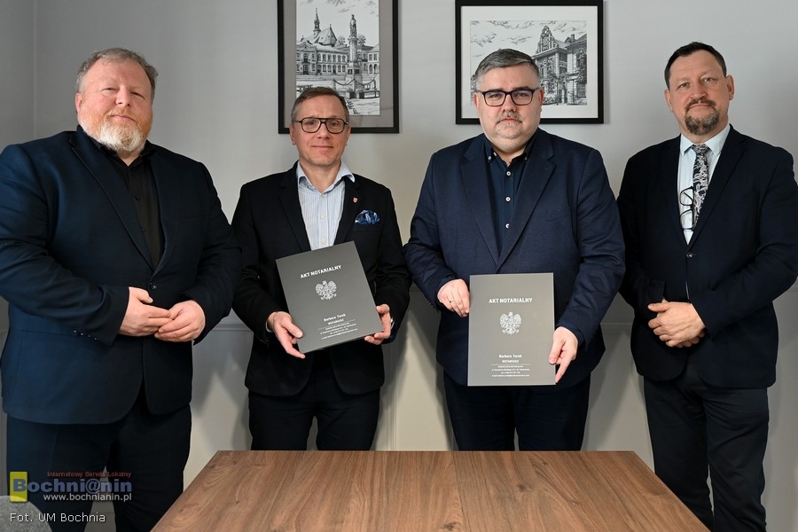 Bochnia przekazała powiatowi działki przy DPS. Powstaną parking i tereny zielone