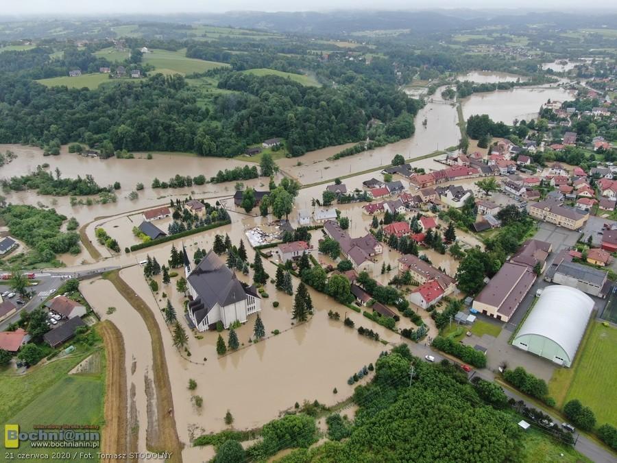 Łapanów: dziś podpisanie umowy na budowę wałów przeciwpowodziowych – WIDEO