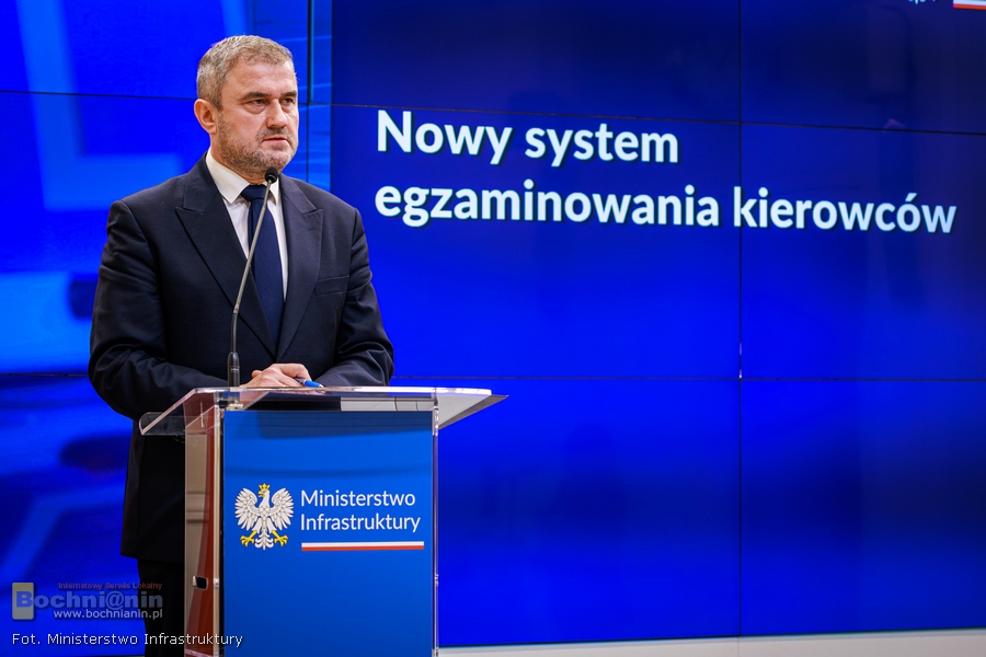 Rząd planuje zmiany w egzaminach na prawo jazdy. Zniknie plac manewrowy?