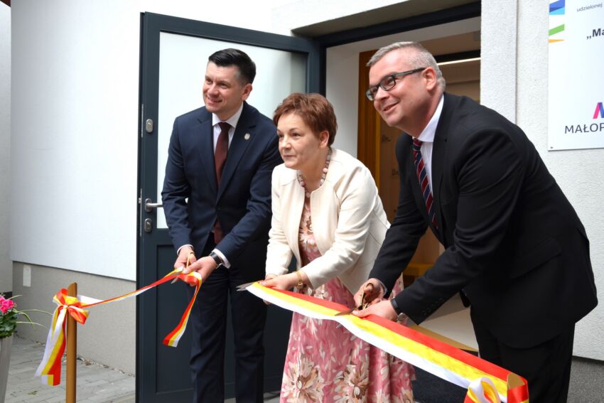 Niepołomice. Nowy oddział dla dzieci i młodzieży otwarty w bibliotece w Woli Batorskiej