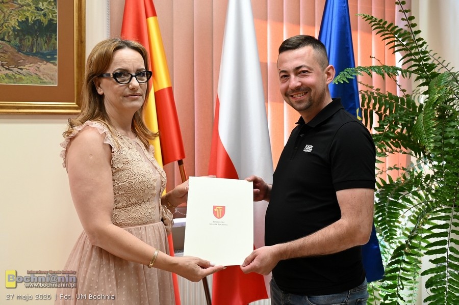 Bochnia. Podpisano umowę na modernizację świetlicy w Dołuszycach
