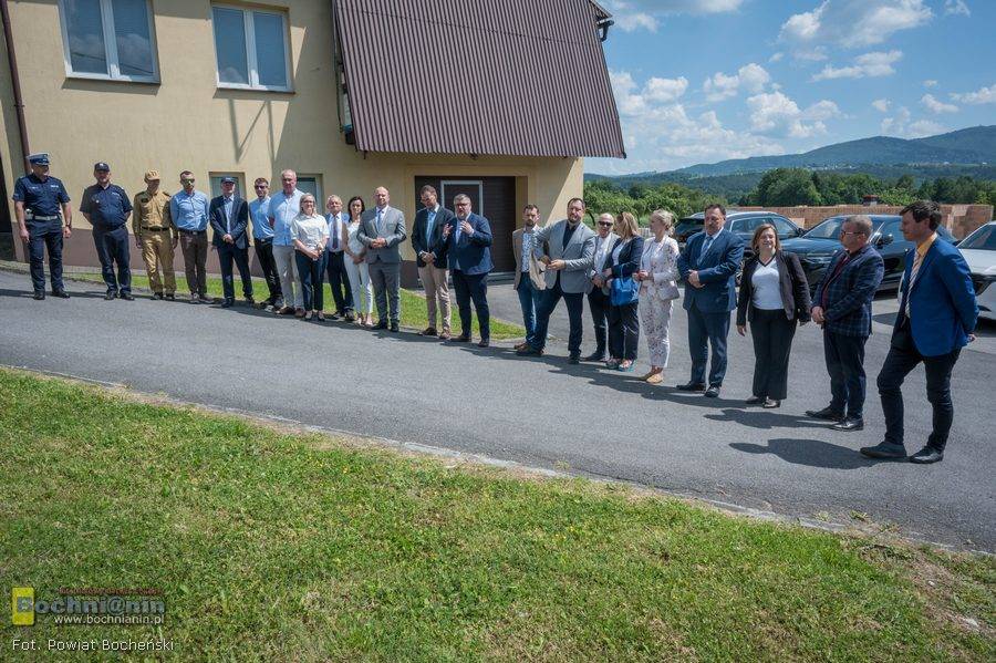 Zakończono rozbudowę drogi i zabezpieczenie osuwiska w Kierlikówce