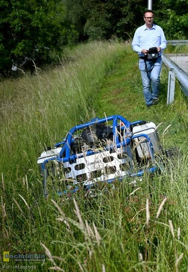 BZUK testuje zdalnie sterowaną maszynę do koszenia. Zimą może pomagać w odśnieżaniu