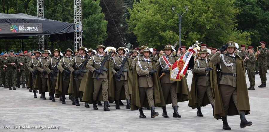 Przedstawiciele Bochni pożegnali żołnierzy wyjeżdżających na misję do Bośni i Hercegowiny