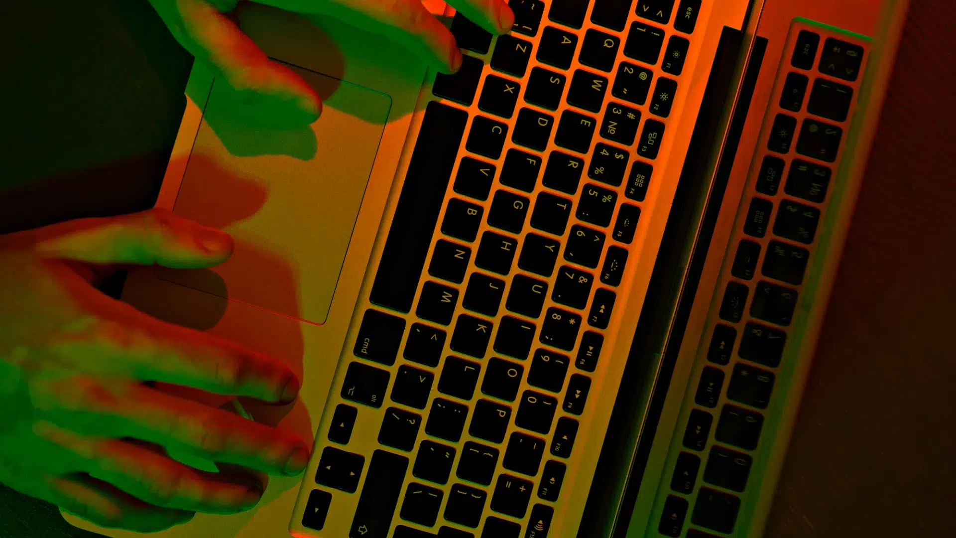 Inwestujesz w firewalle, a tracisz dane przez Teamsa. Czas na audyt „Human Risk”