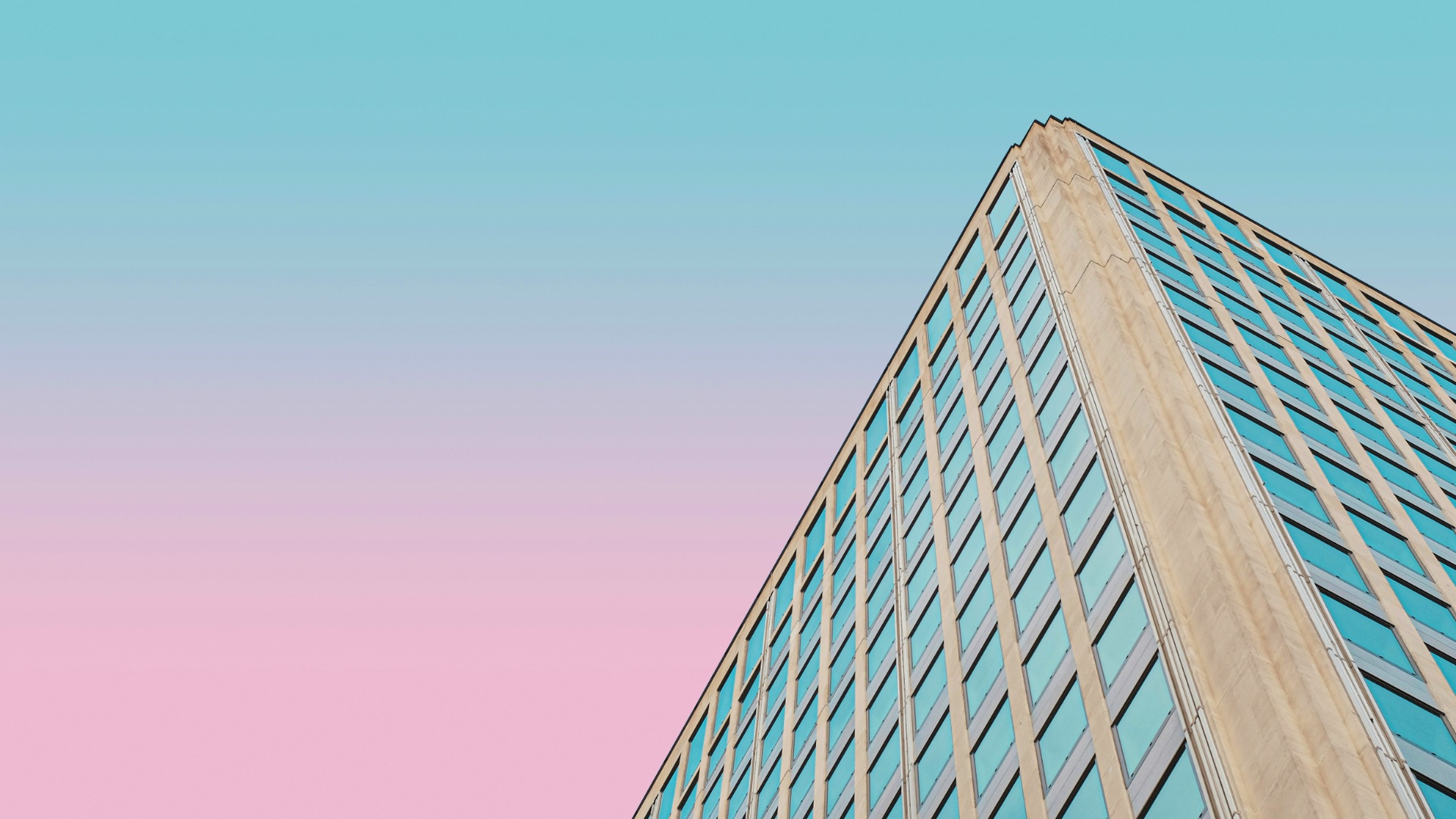 Rynek nieruchomości w Europie Środkowej odbija. Polska i Czechy liderami